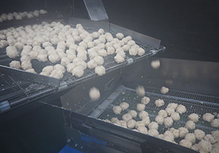 ボイル後の肉だんご