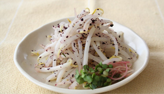 緑豆もやしのゆかりあえ