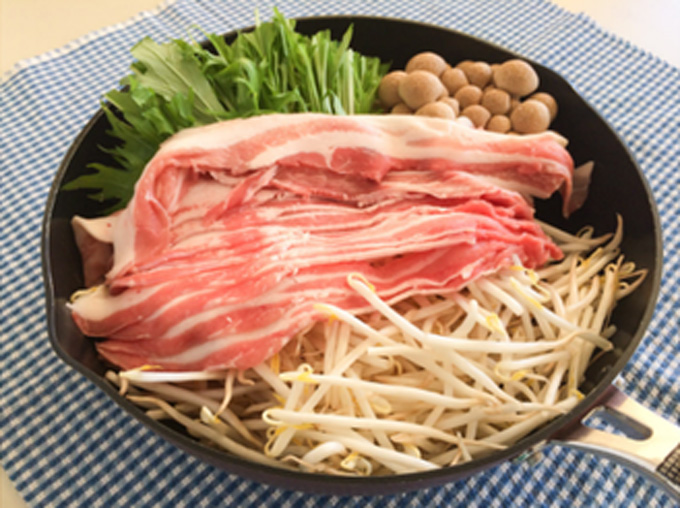 フライパン1つで豚バラもやし蒸し