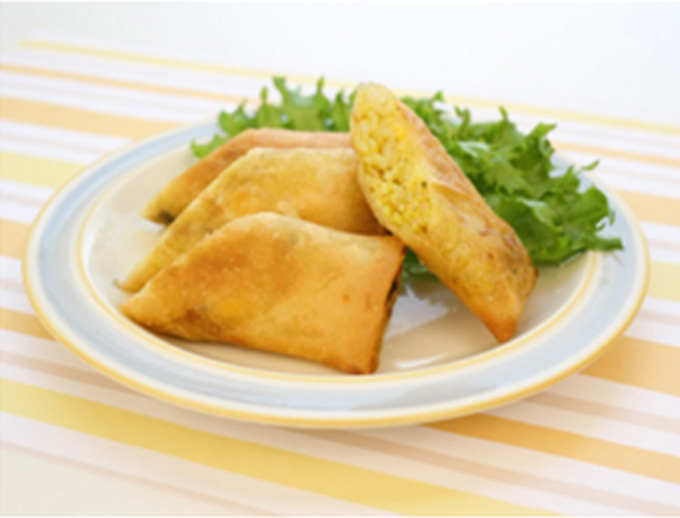 カレー風味のライス春巻き